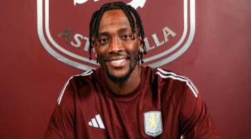 عودة مفاجئة أستون فيلا يعيد نجم تشيلسي السابق للبريميرليغ